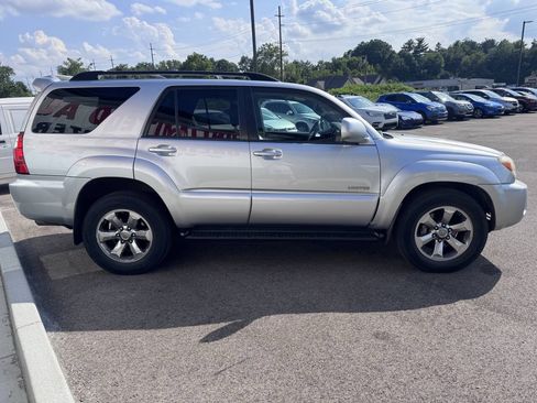 Used 2008 Toyota 4Runner Limited w/ Limited Extra Value Pkg 1 RWD image 7