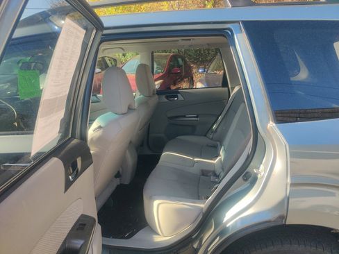 Used 2012 Subaru Forester 2.5X Premium image 12