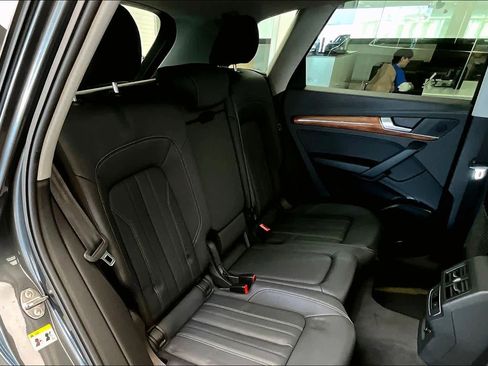 Certified 2023 Audi Q5 2.0T Premium w/ Convenience Package image 20