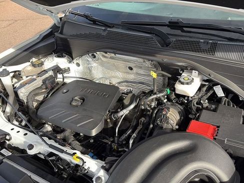 Used 2023 Chevrolet TrailBlazer LS image 5