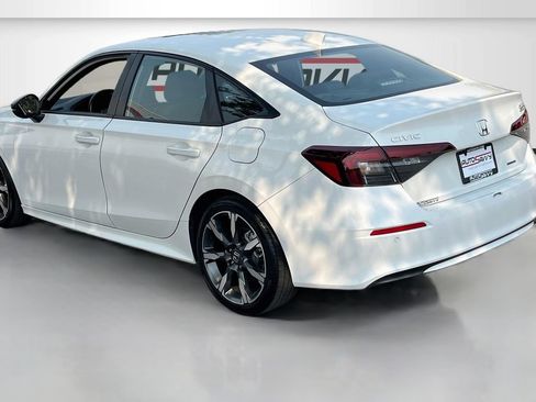 Used 2025 Honda Civic Sport Touring image 5