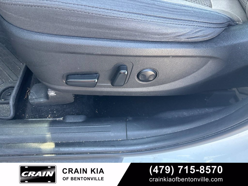 Used 2022 Hyundai Santa Fe SEL FWD image 14