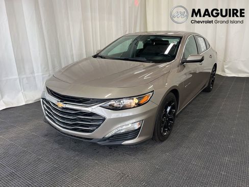 Used 2023 Chevrolet Malibu LT FWD image 1
