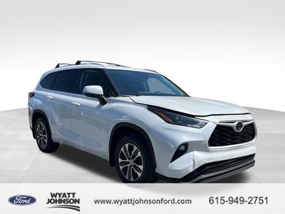 Used 2023 Toyota Highlander XLE