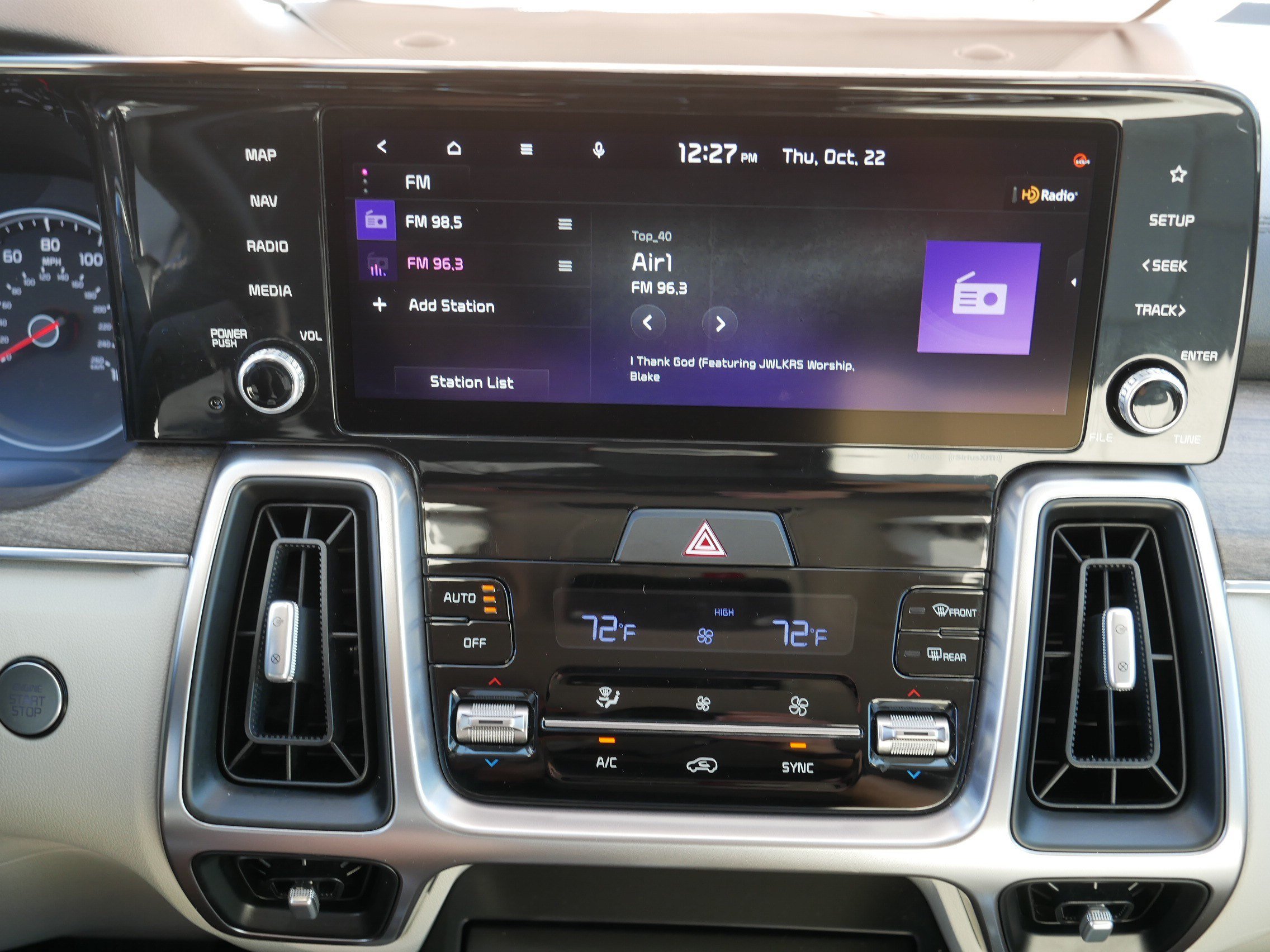Used 2022 Kia Sorento S w/ Panoramic Sunroof Package AWD/4WD image 22