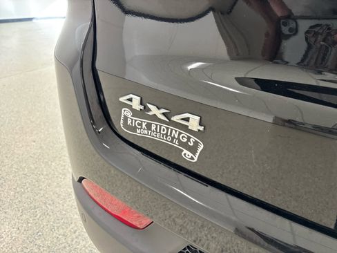 Used 2023 Jeep Compass Limited w/ Sun and Sound Group image 13