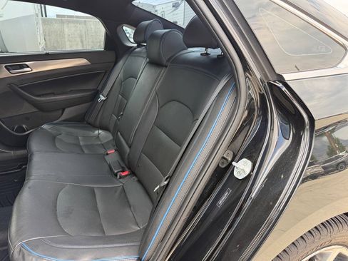 Used 2019 Hyundai Sonata Limited FWD image 17