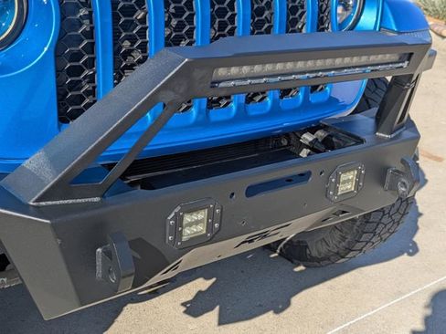 Used 2022 Jeep Gladiator Sport image 36