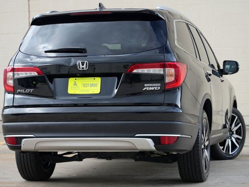 Used 2021 Honda Pilot Touring image 4