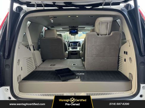 Used 2020 Cadillac Escalade Luxury image 8