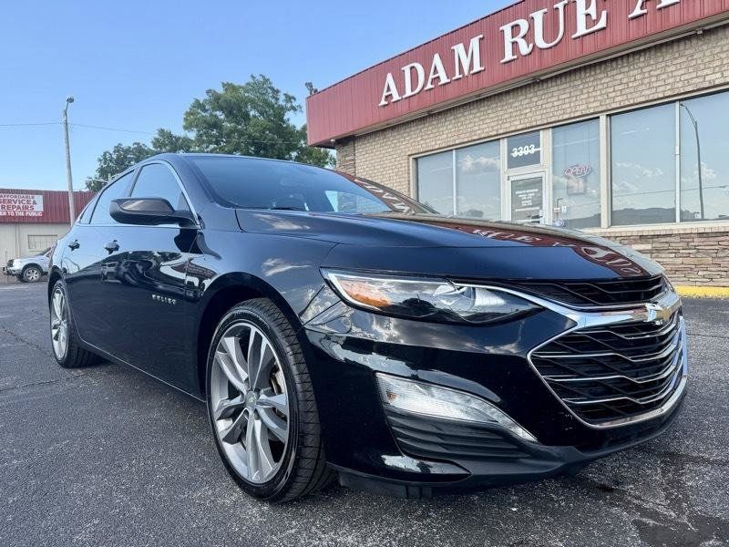 Used 2021 Chevrolet Malibu LT FWD image 2