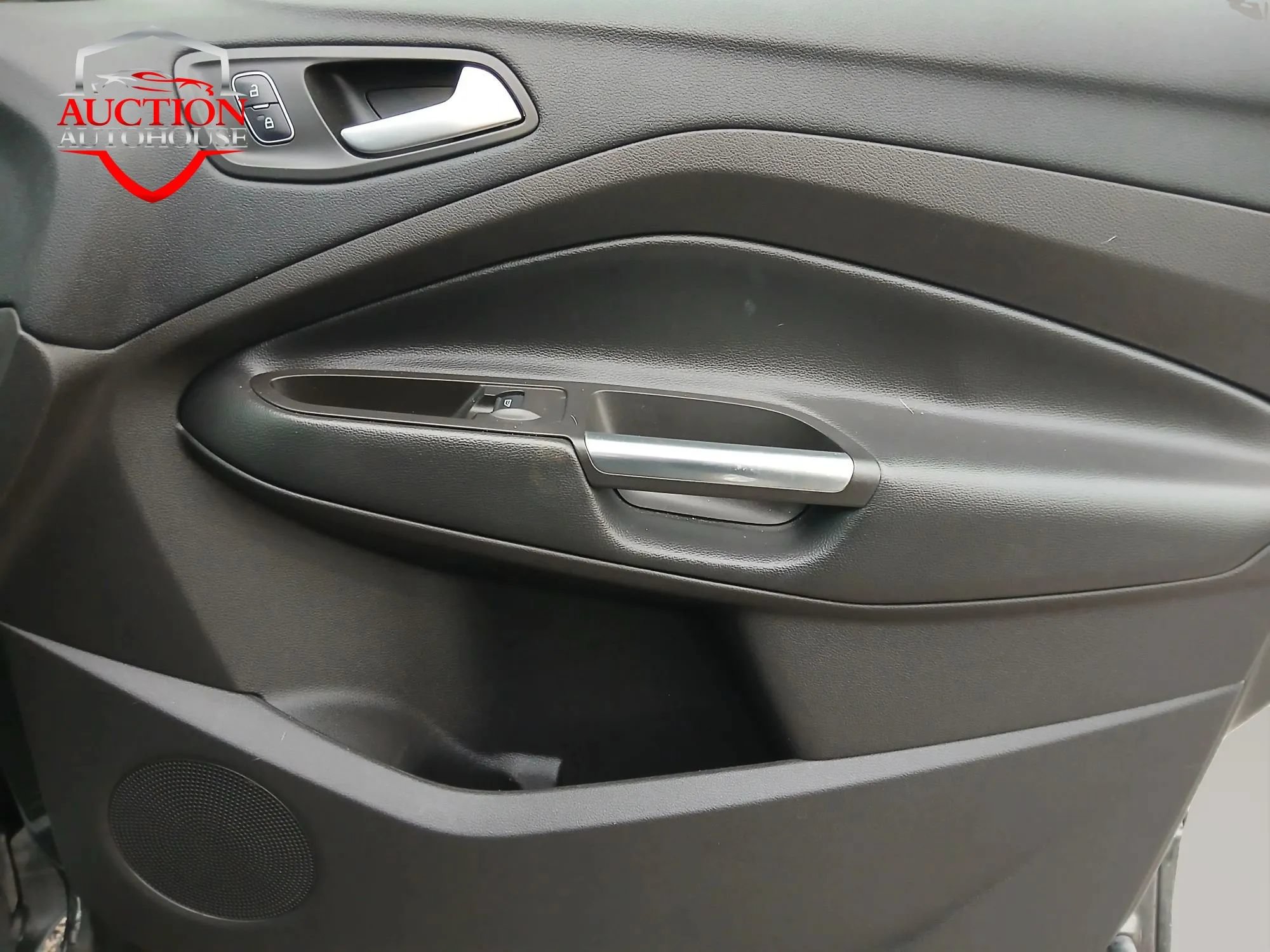 Used 2018 Ford Escape SEL FWD image 30