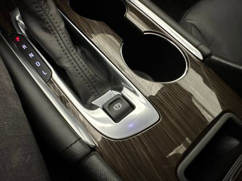 Used 2022 Chevrolet Malibu Premier FWD image 33