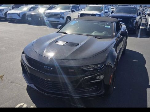 Used 2022 Chevrolet Camaro SS RWD image 3