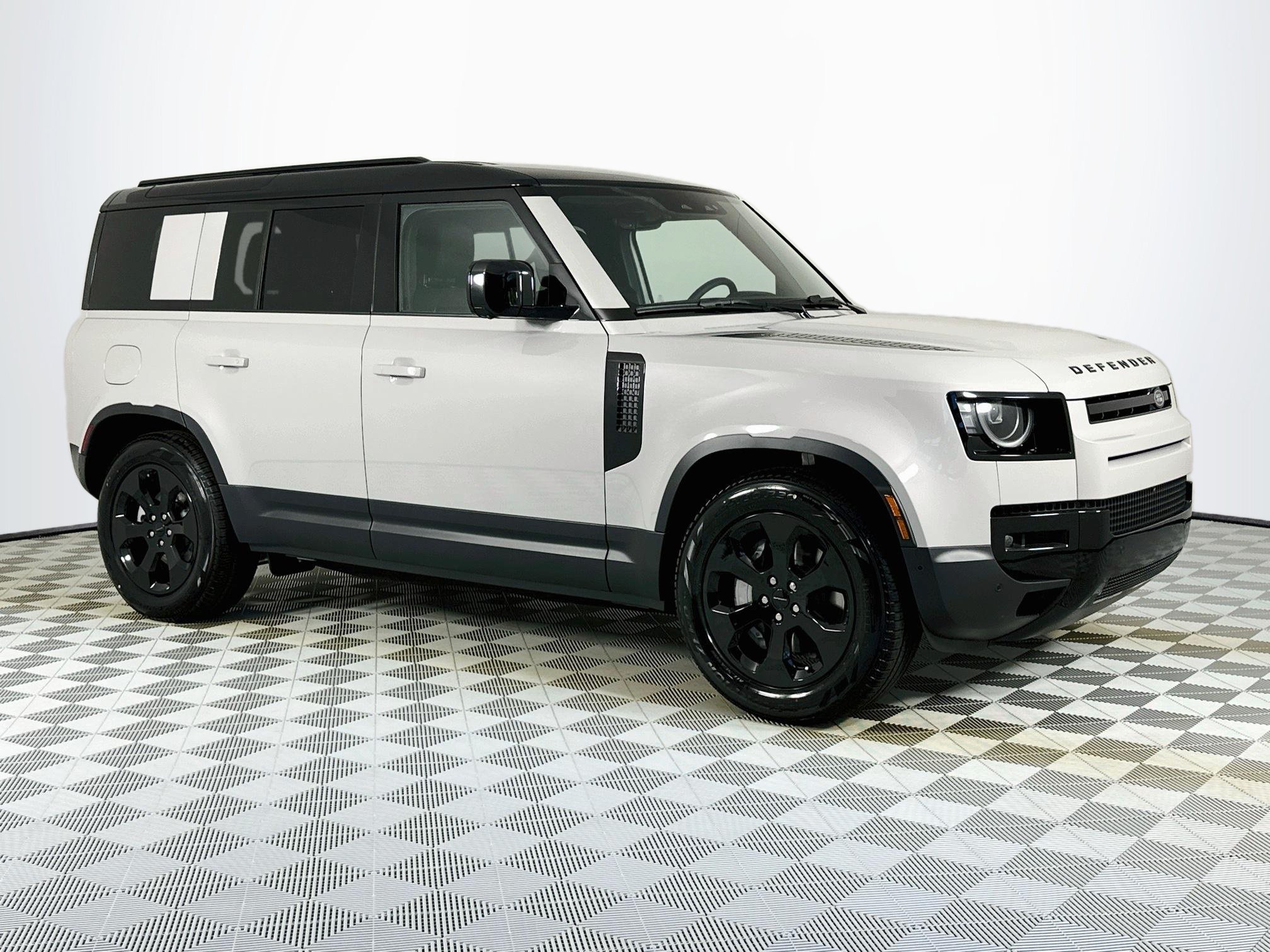 New 2026 Land Rover Defender 110 S AWD/4WD image 3