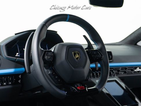 Used 2023 Lamborghini Huracan Tecnica image 23