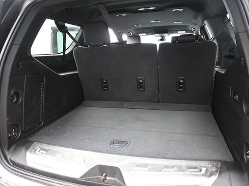 Used 2022 Chevrolet Suburban High Country w/ LPO, Illumination Package AWD/4WD image 33