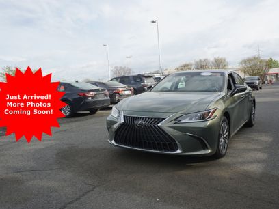 Used 2023 Lexus ES 350 w/ Accessory Package (Z2)
