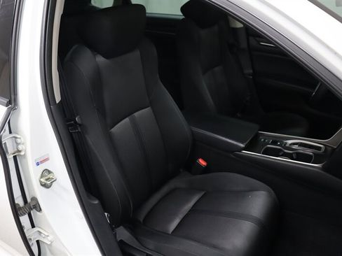 Used 2018 Honda Accord EX image 22