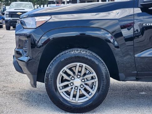 Used 2024 Chevrolet Colorado LT w/ LT Convenience Package II RWD image 8