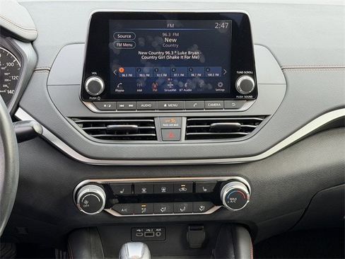 Used 2022 Nissan Altima 2.5 SR w/ Midnight Edition Package image 17