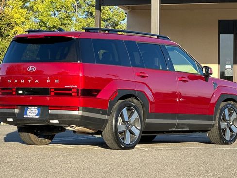 Used 2025 Hyundai Santa Fe Limited image 4