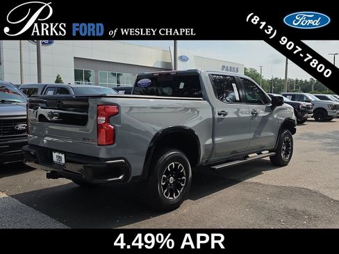 Used 2025 Chevrolet Silverado 1500 ZR2 w/ Technology Package AWD/4WD image 4