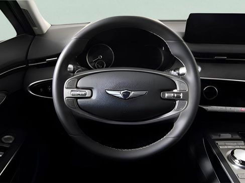 Used 2025 Genesis G70 3.3T Advanced w/ Sport Prestige Package image 11