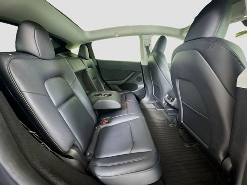 Used 2023 Tesla Model Y Long Range image 21