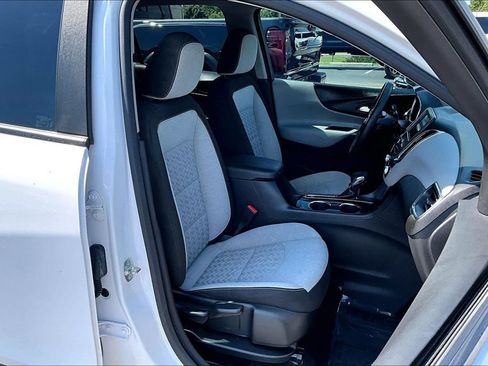 Used 2024 Chevrolet Equinox LS FWD image 30