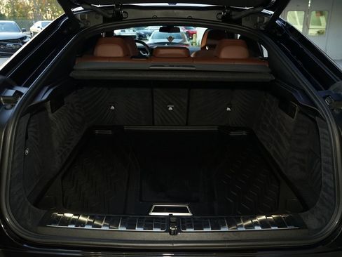 Used 2025 BMW X6 xDrive40i w/ Executive Package image 34