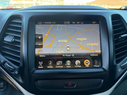 Used 2015 Jeep Cherokee Trailhawk w/ Comfort/Convenience Group image 10