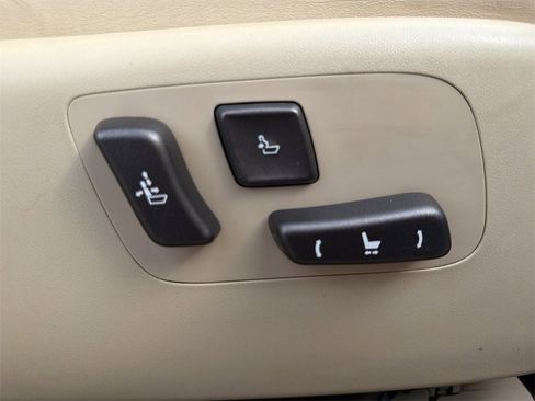 Used 2010 Lexus LS 460 image 22