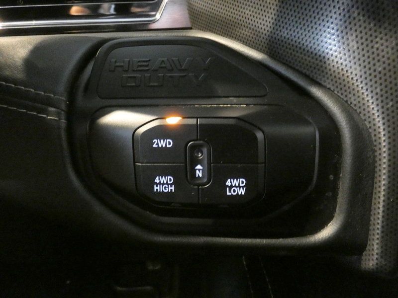 Used 2025 RAM 2500 Limited AWD/4WD image 21