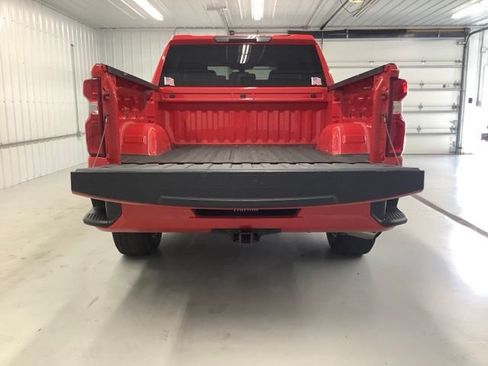Used 2020 Chevrolet Silverado 1500 Custom w/ Custom Value Package AWD/4WD image 6