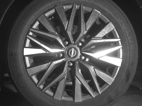 Used 2025 Nissan Altima 2.5 SV image 14