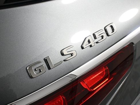 Certified 2025 Mercedes-Benz GLS 450 4MATIC image 28