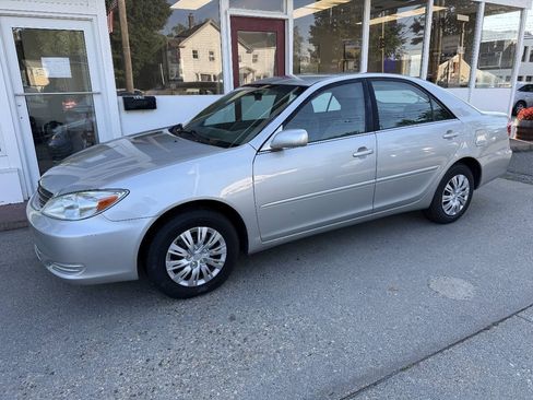 Used 2003 Toyota Camry LE FWD image 4