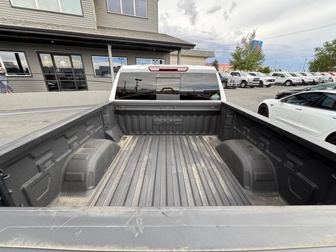 Used 2021 GMC Sierra 1500 SLT w/ SLT Convenience Package AWD/4WD image 11