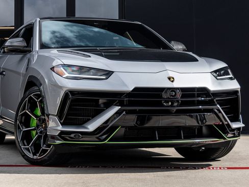 Used 2024 Lamborghini Urus Performante AWD/4WD image 5