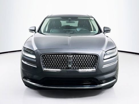 Used 2022 Lincoln Nautilus AWD w/ Premium Package image 2