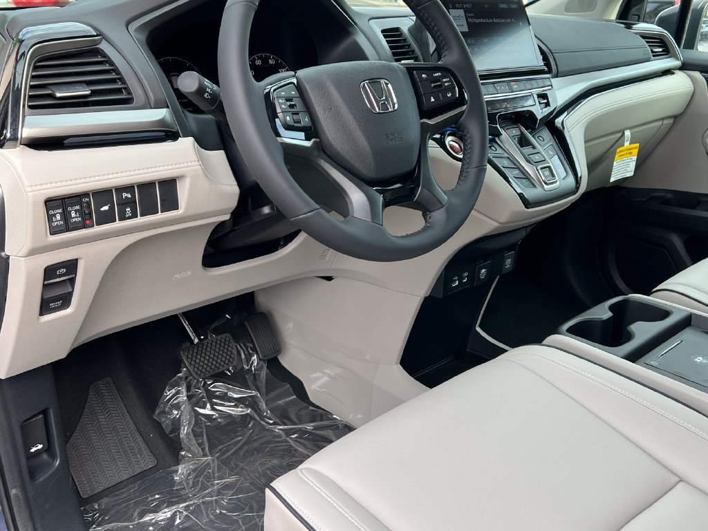 New 2027 Honda Odyssey Touring image 17