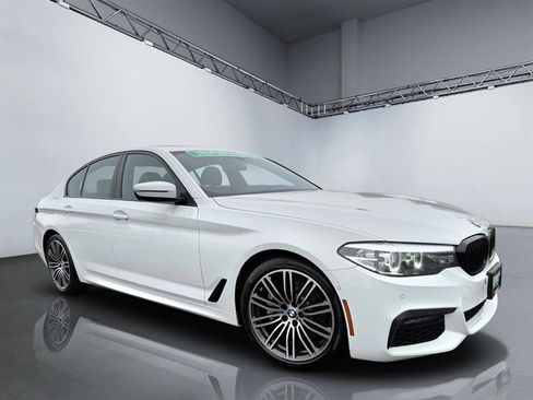 Used 2020 BMW 530i xDrive w/ M Sport Package image 29