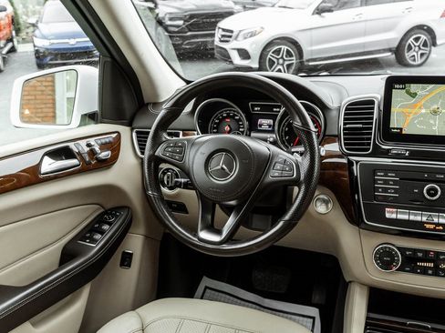 Used 2019 Mercedes-Benz GLS 450 4MATIC image 13