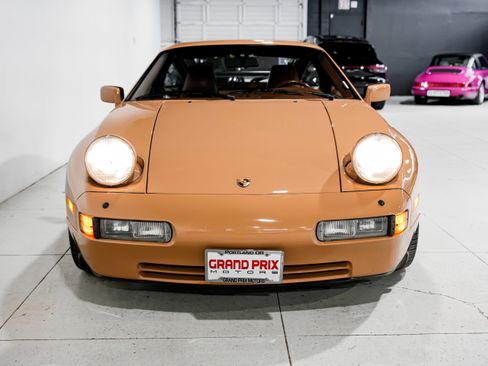 Used 1987 Porsche 928 S4 image 6