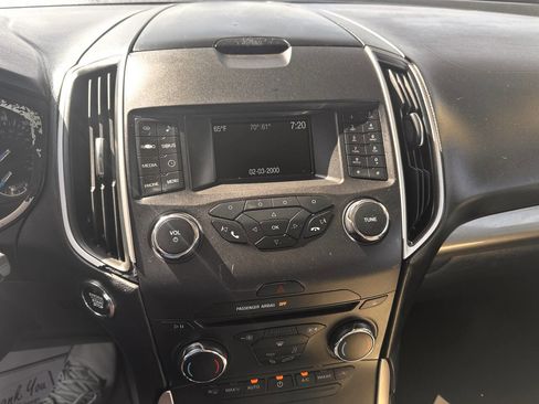 Used 2018 Ford Edge SEL image 11