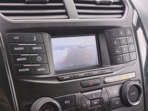 Used 2019 Ford Explorer FWD image 29