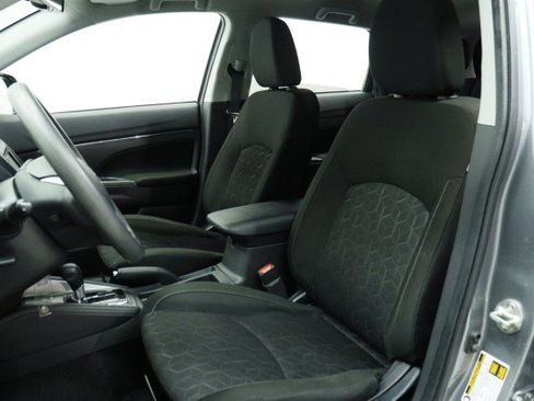 Used 2023 Mitsubishi Outlander Sport ES AWD/4WD image 8