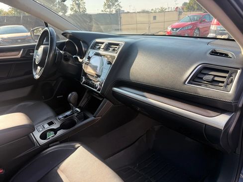 Used 2018 Subaru Legacy 3.6R Limited AWD/4WD image 19