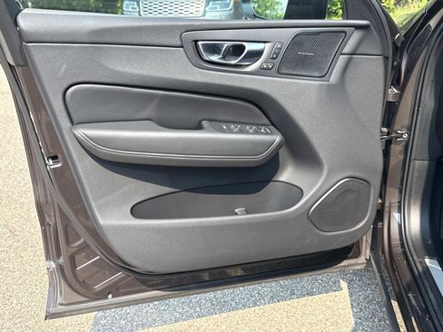 Certified 2025 Volvo XC60 B5 Plus w/ Climate Package image 16